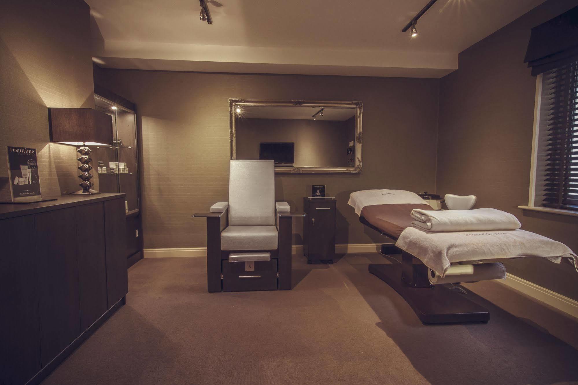 Peak Edge Hotel เชสเตอร์ฟิลด์ ภายนอก รูปภาพ